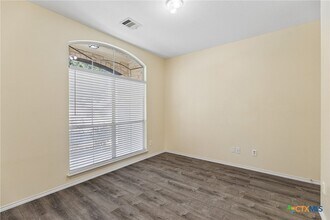 Building Photo - 1512 Sweet Leaf Ln