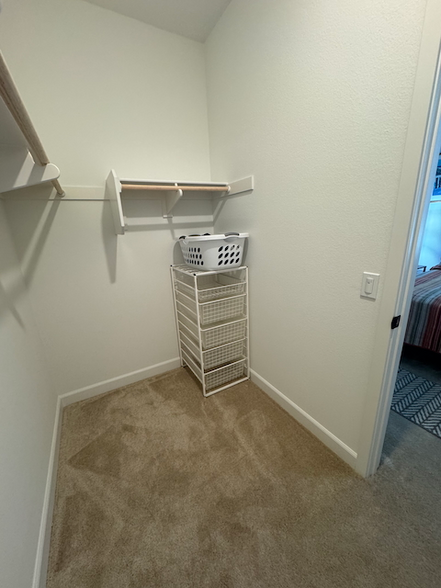 Building Photo - 283 Hadley Wy