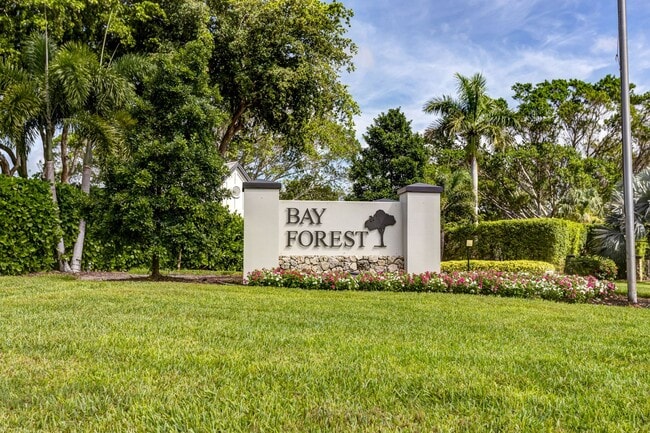 Building Photo - ** NAPLES COVE @ BAY FOREST ** 2 BED / 2 B...
