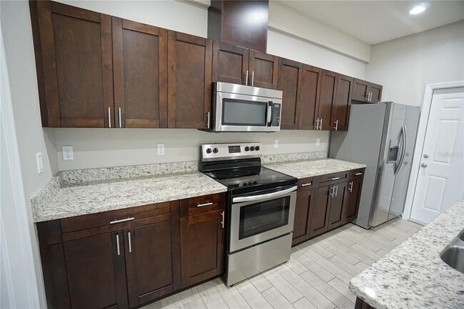 Building Photo - 4210 N Coolidge Ave