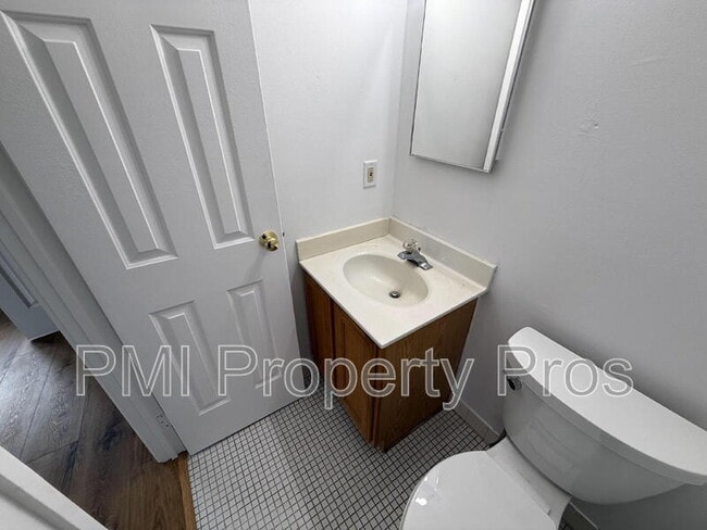 Building Photo - 139 Heidel Rd