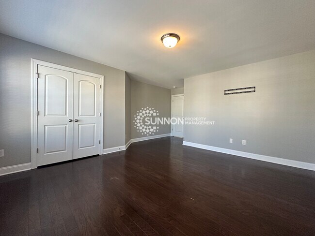 Building Photo - 4 Bedroom 2.5 Bathroom in Indian Trail