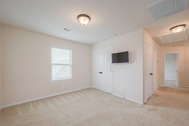 Building Photo - 13206 Versace Dr