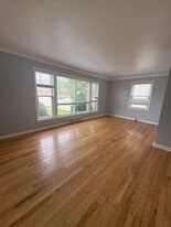 Building Photo - 2416 Warrensville Center Rd