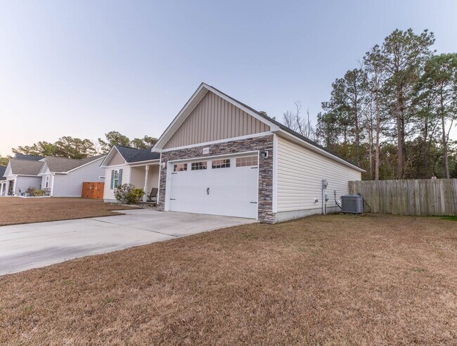 Building Photo - Ready NOW! Close to MARSOC, Stone Bay & MCB Camp LeJeune Sneads Ferry Gates