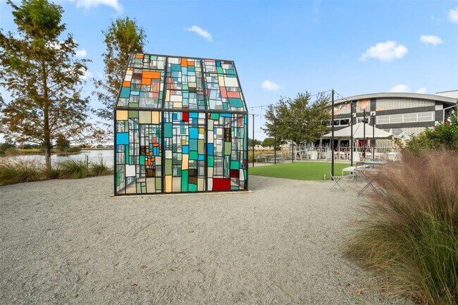 Building Photo - 13833 Behring Ave