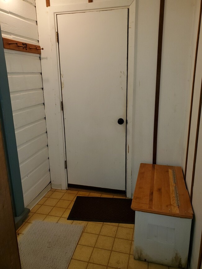 Building Photo - 8920 NE Davis St