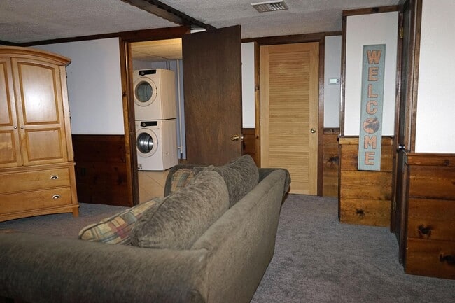 Building Photo - **WINTER RENTAL** Adorable Chalet - Come Spend The Winter Here!