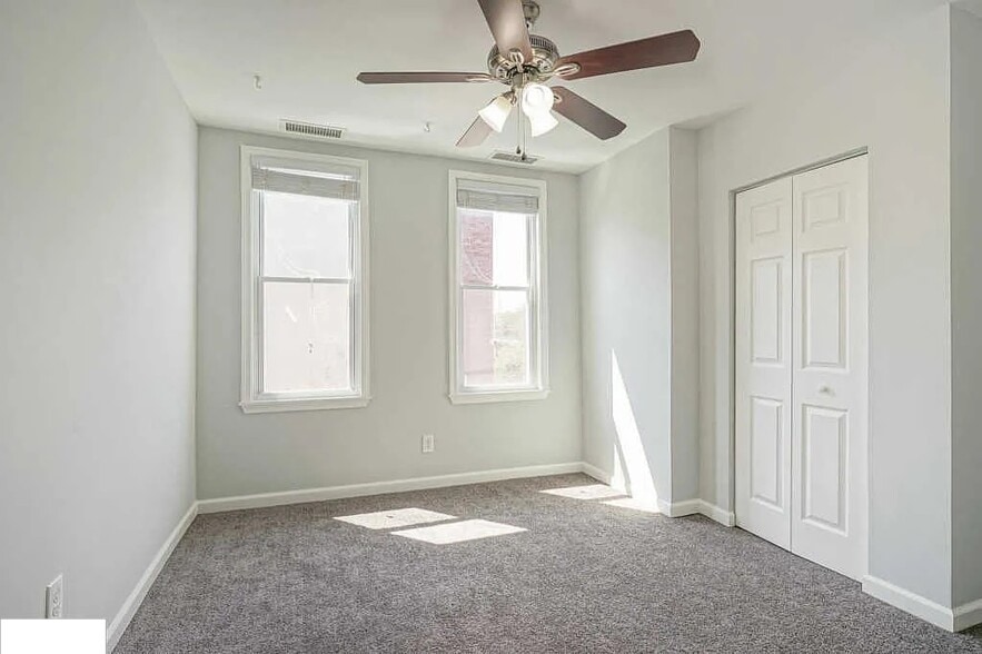 Building Photo - 217 Shurs Ln