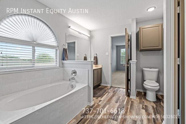 Building Photo - 919 Washburn Dr