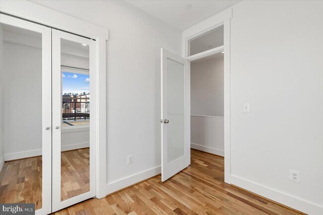 Building Photo - 3169 18th St NW