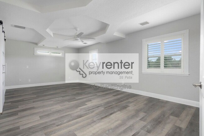 Building Photo - 3814 W El Prado Blvd