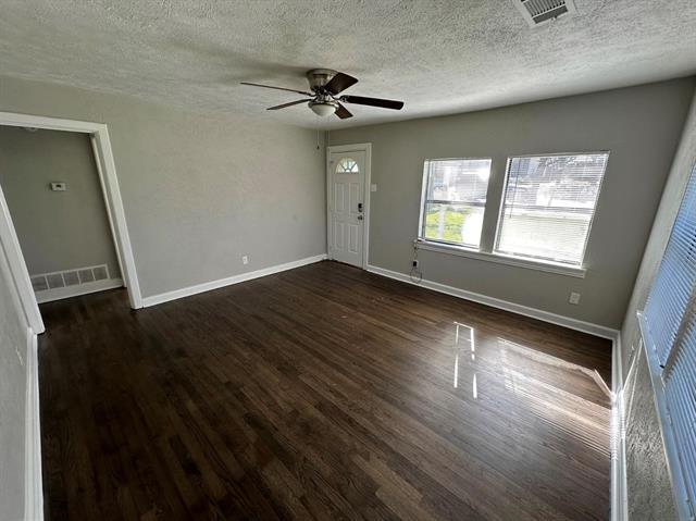 Building Photo - 1210 Lindsey St