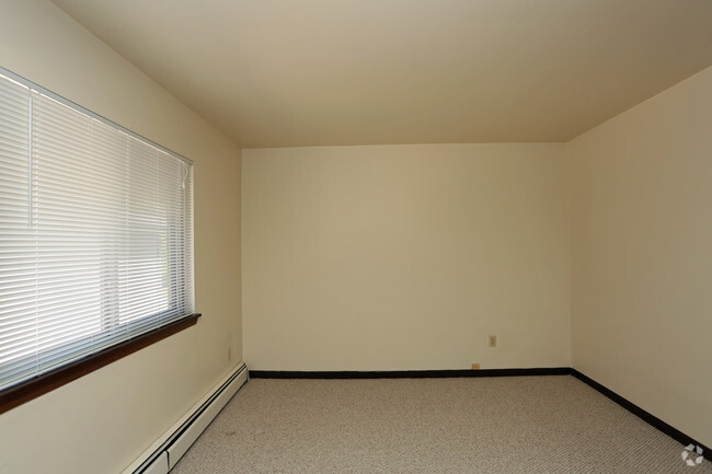 Bedroom - Maple Run