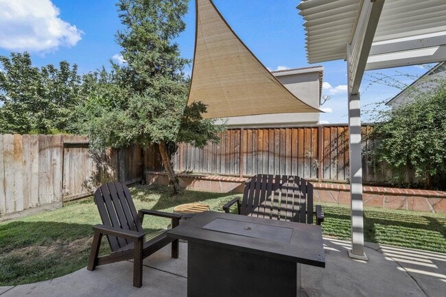 Building Photo - 2477 Veneto Ln