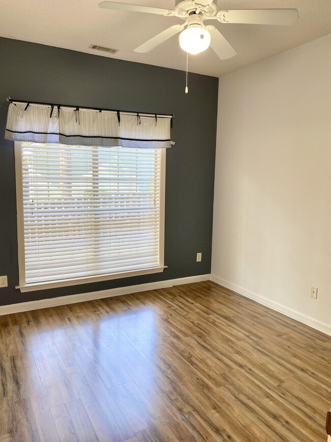 Building Photo - 42 Westminster Pl