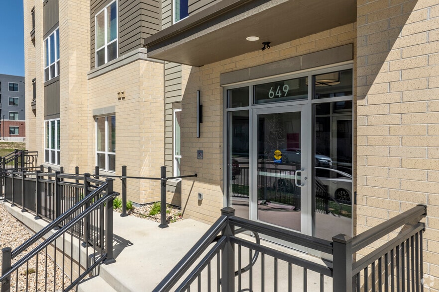 Main Entrance - University Park Commons