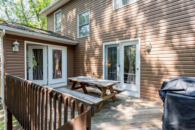 Building Photo - 3 Bedroom Home in Massanutten!!!