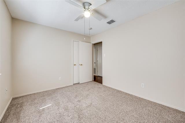 Building Photo - 1629 Thornhill Ln