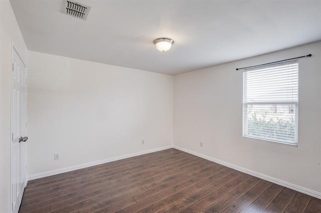 Building Photo - 3009 Meadow Bluff Dr