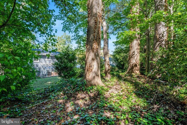 Building Photo - 6805 Reynard Dr