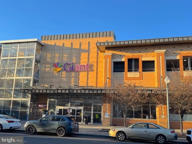 Building Photo - 1225 Park Rd NW