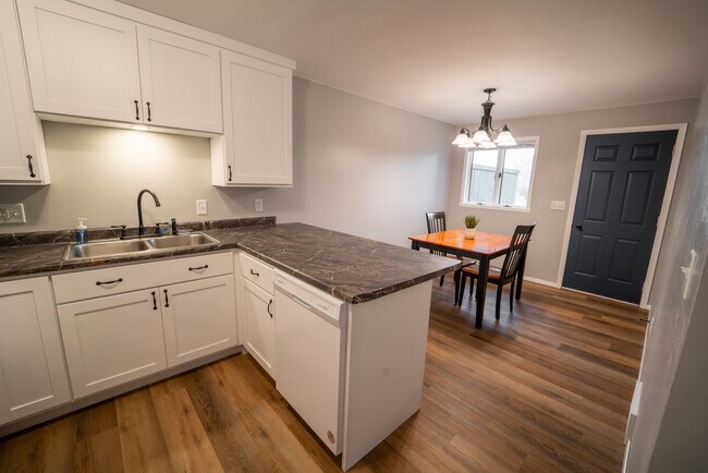 Building Photo - 1726 E Audrey Ln