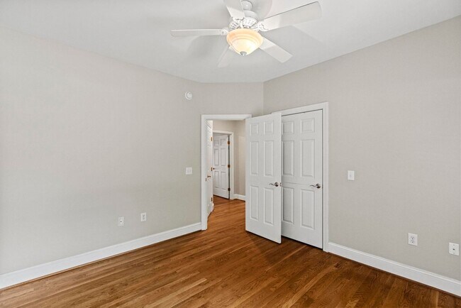 Building Photo - Large Leland Home for rent with Fenced Back Yard!
