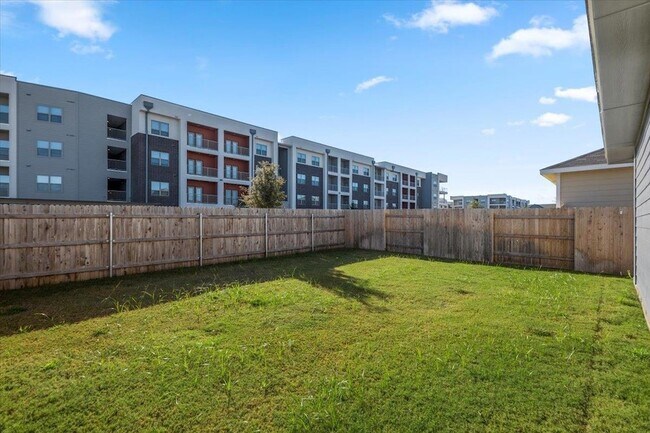 Building Photo - 2711 Totley Rd