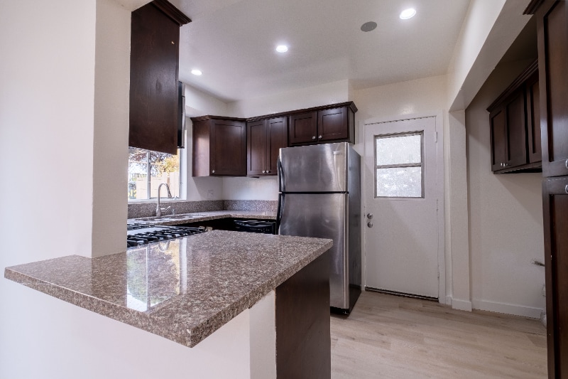 Building Photo - 608 Illinois Ct