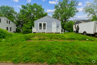 Building Photo - 5421 Janet Ave