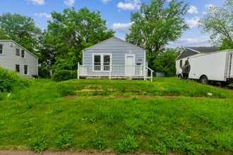 Building Photo - 5421 Janet Ave