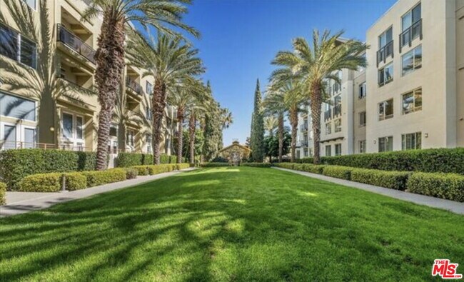 Building Photo - 13200 Pacific Promenade