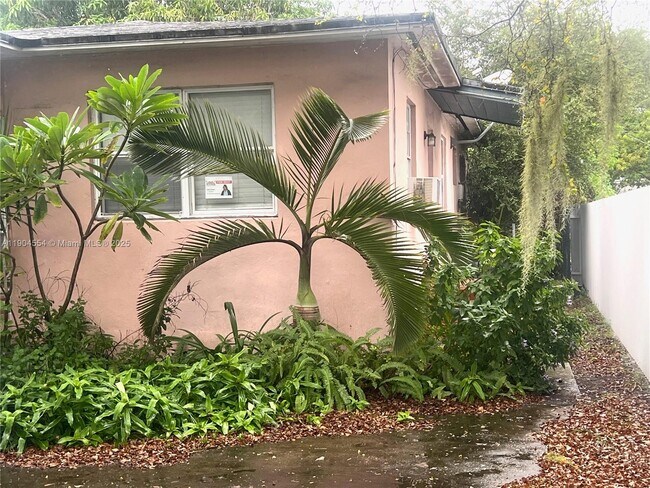 Building Photo - 1931 Jefferson St