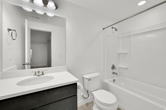 Building Photo - 2147 Kimber Ln