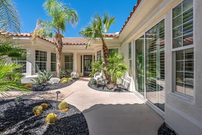 Building Photo - 51493 Marbella Ct