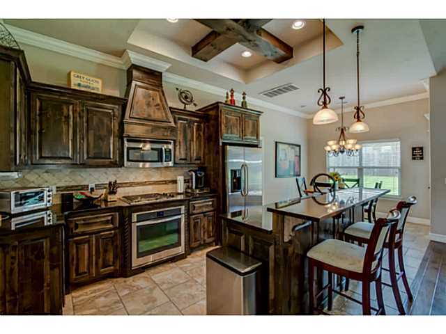 Building Photo - Kelly Lakes Addition - 4 bed 2 1/2 bath + ...
