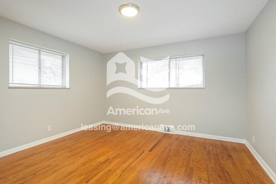 Building Photo - 13355 Old Halls Ferry Rd