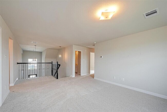 Building Photo - 32419 Fly Fish Wy