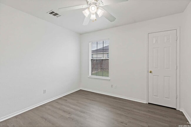 Building Photo - 3045 Pine Valley Dr