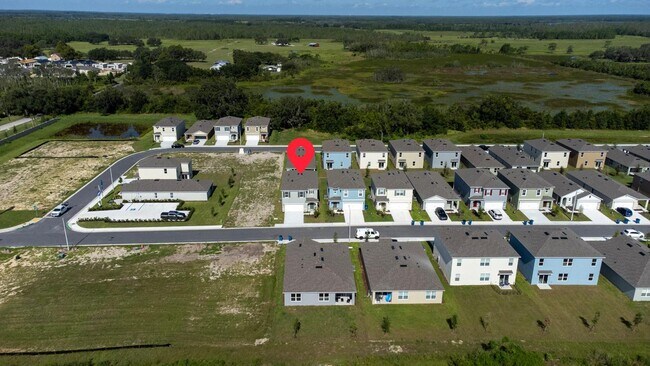 Building Photo - 1296 Cascades Ave
