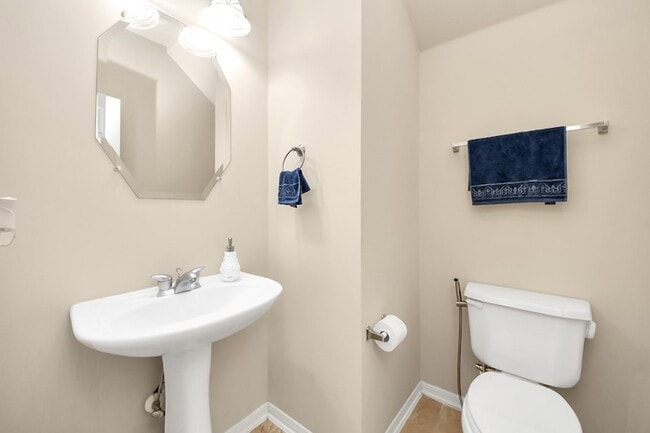 Building Photo - 9006 Sunny Brook Ln