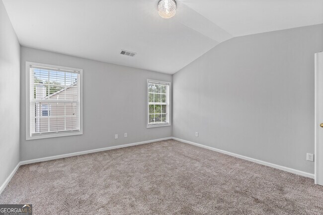 Building Photo - 4419 Silver Ridge Way SW