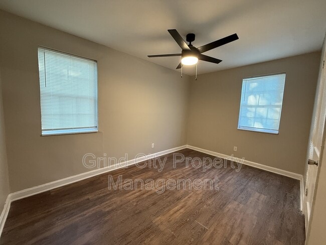 Building Photo - 1393 Lyceum Rd