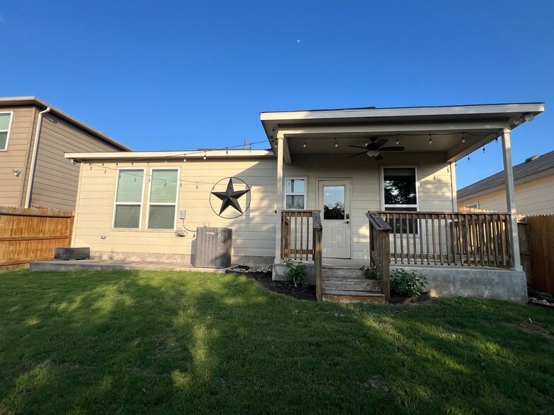 Building Photo - 146 Texas Thistle