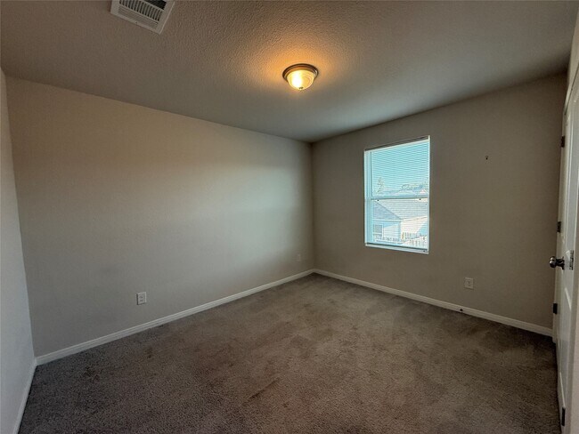 Building Photo - 15535 Taylorcrest Dr