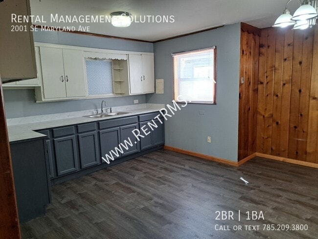 Building Photo - 2001 SE Maryland Ave