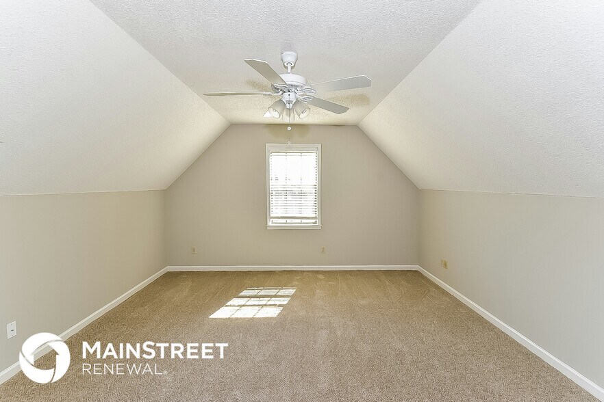 Building Photo - 7253 Leeward Cove