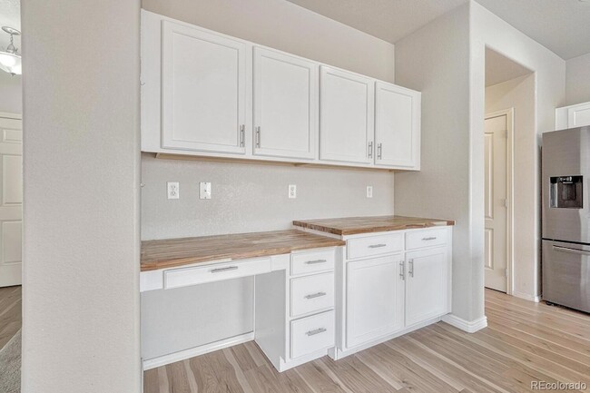 Building Photo - 6442 Silverwind Cir