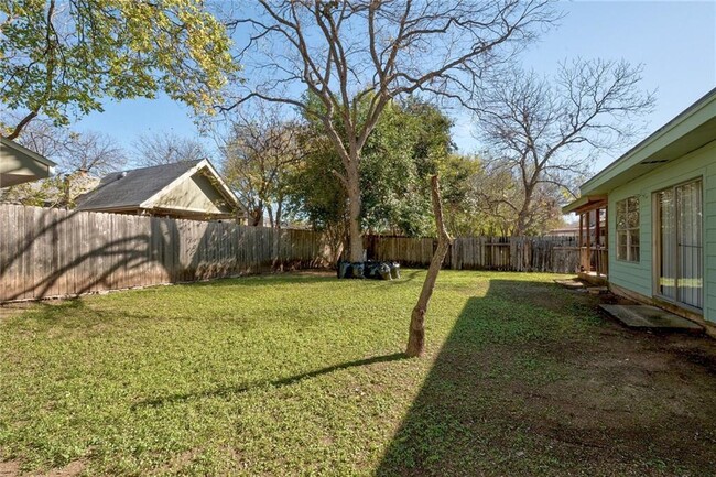 Building Photo - 4700 Franklin Park Dr